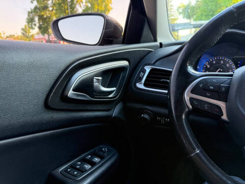 2017 Chrysler 200 Limited