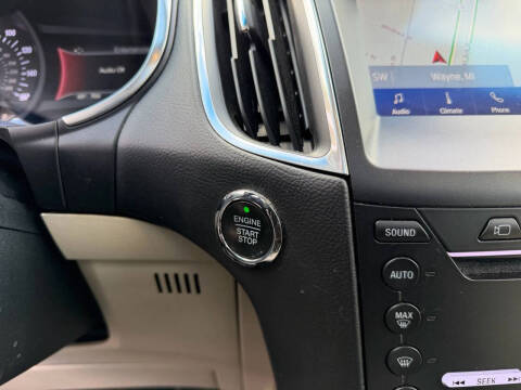 2019 Ford Edge Titanium