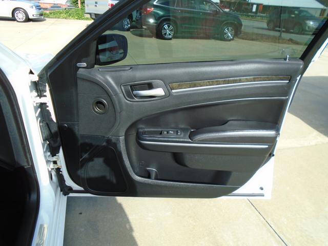 2018 Chrysler 300 Limited