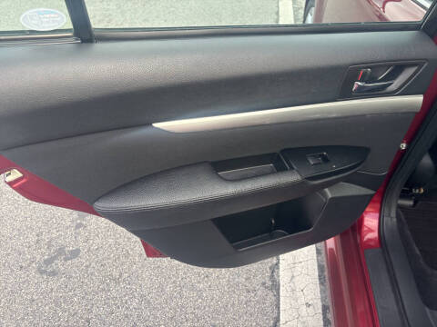 2010 Subaru Legacy 2.5i Premium