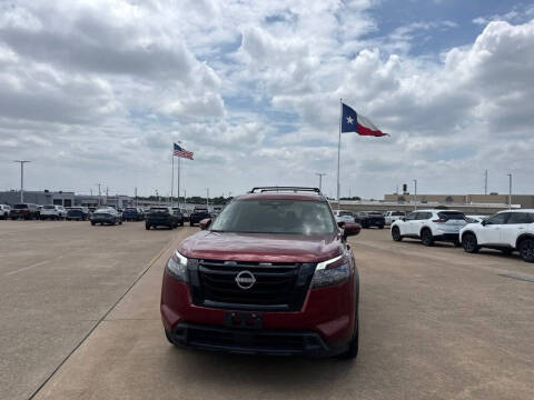 2023 Nissan Pathfinder SV