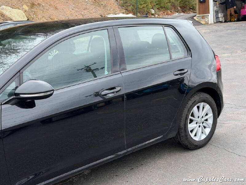 2016 Volkswagen Golf TSI S