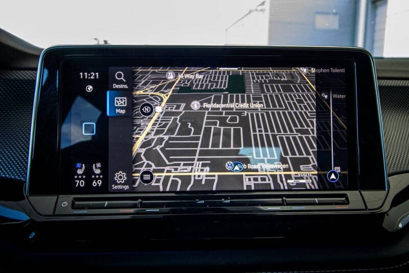 2024 Volkswagen Atlas Cross Sport SEL R-Line 4Motion