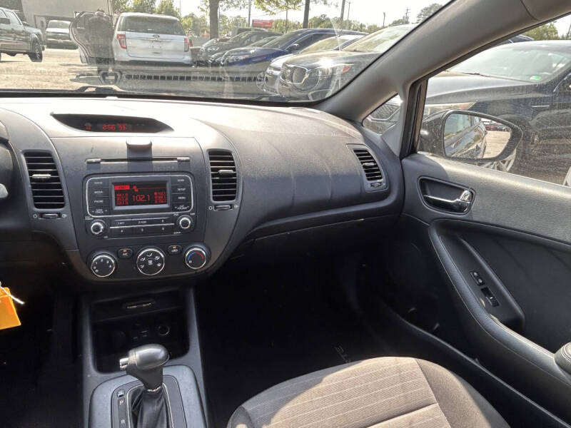 2016 Kia Forte5 LX