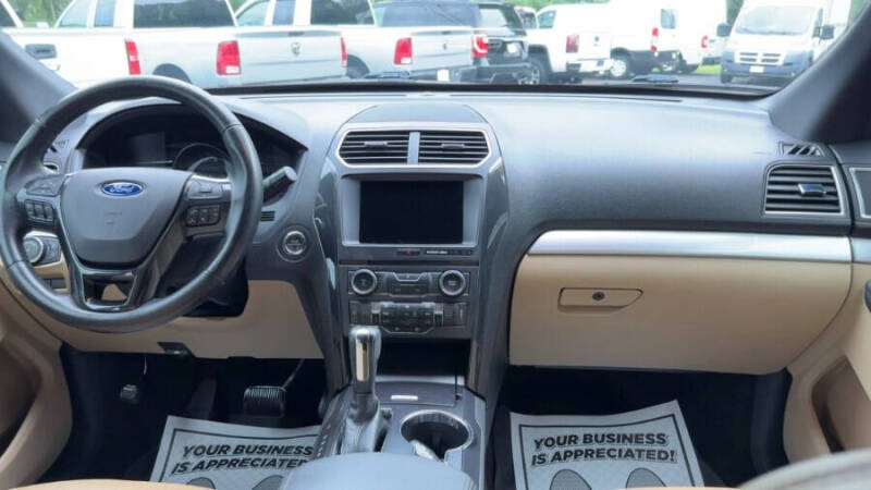 2017 Ford Explorer XLT