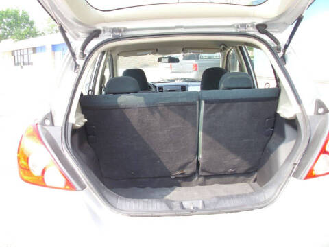 2010 Nissan Versa 1.8 S