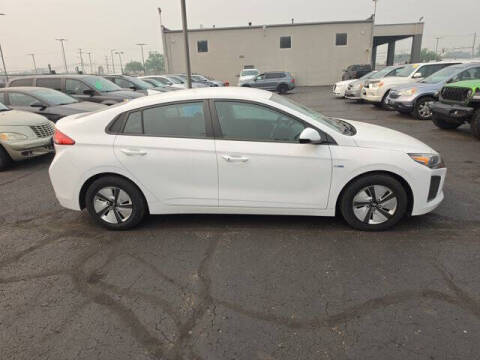 2019 Hyundai Ioniq Hybrid Blue
