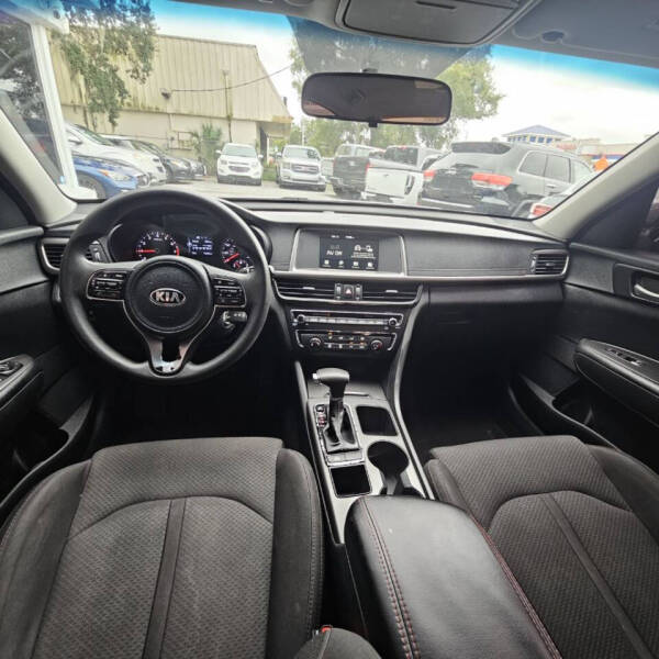2018 Kia Optima LX