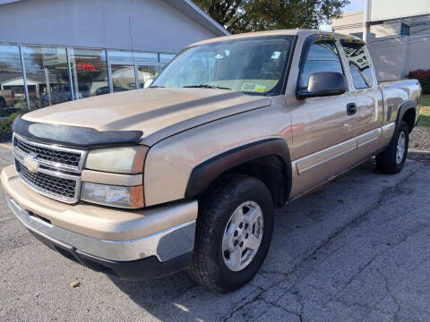 2007 Chevrolet Silverado 1500 Classic for sale at Lakeshore Auto Wholesalers in Amherst OH