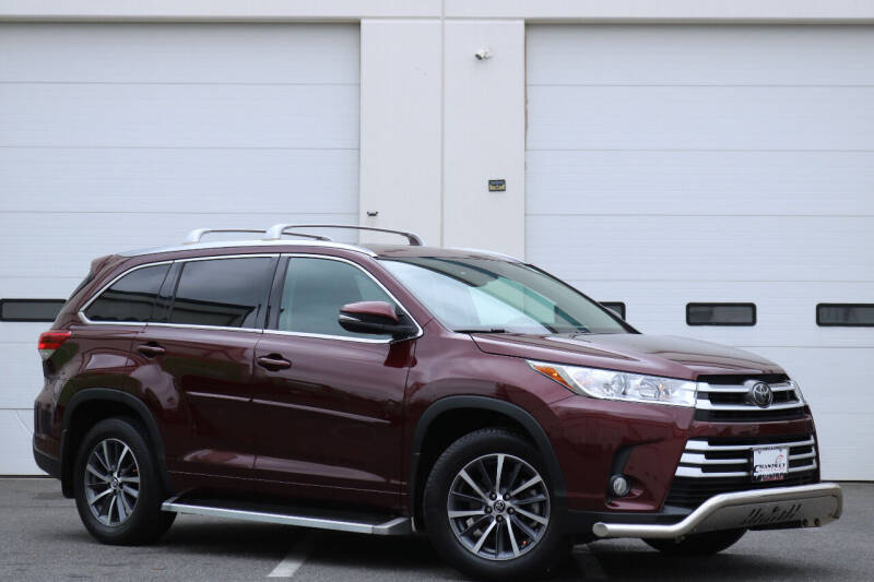 2017 Toyota Highlander for sale at Chantilly Auto Sales in Chantilly VA