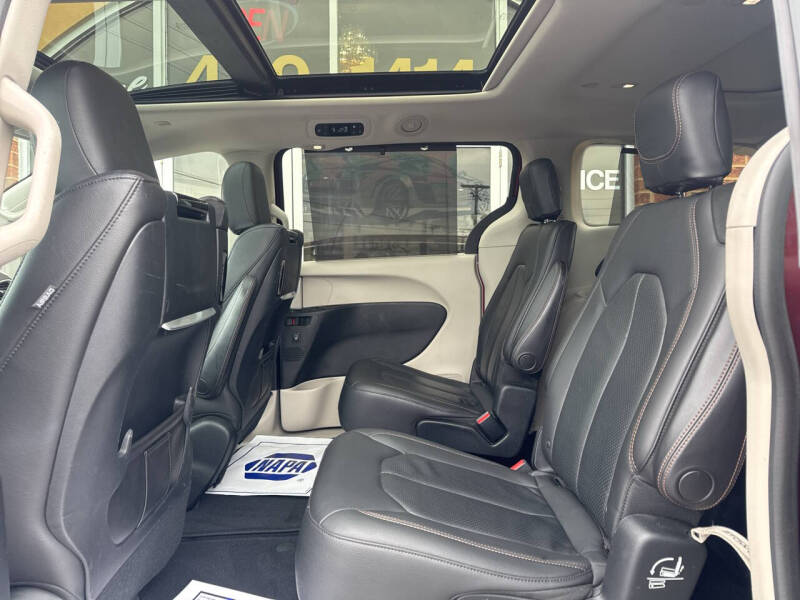 2018 Chrysler Pacifica Touring L Plus