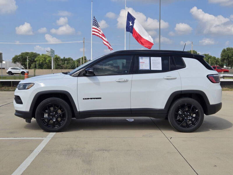 2023 Jeep Compass Altitude