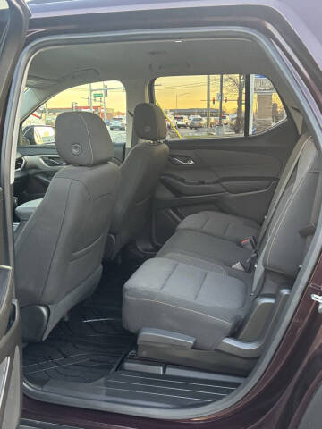 2018 Chevrolet Traverse LT Cloth