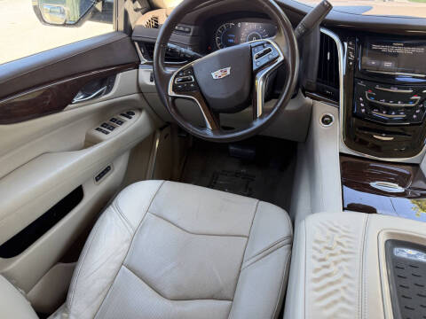 2016 Cadillac Escalade ESV Luxury Collection