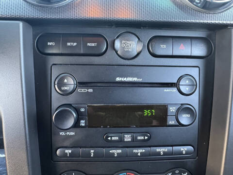 2007 Ford Mustang GT Deluxe