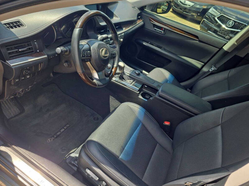 2016 Lexus ES 350