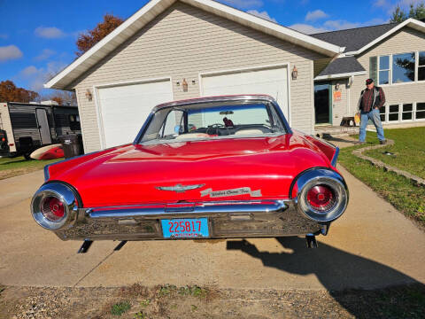 1961 Ford Thunderbird
