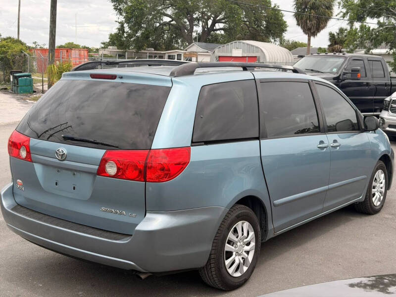 2008 Toyota Sienna