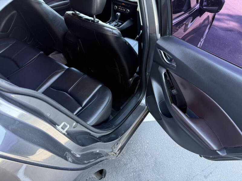 2017 Mazda MAZDA3 Touring