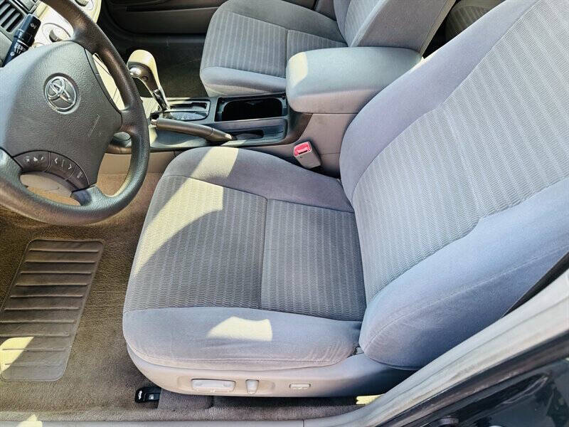 2006 Toyota Camry LE