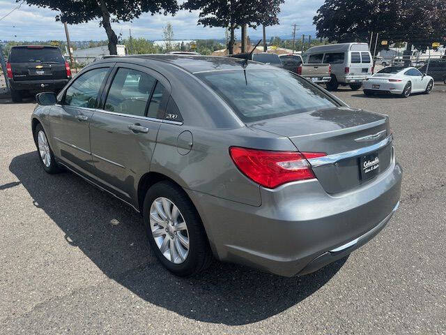 2013 Chrysler 200 Touring