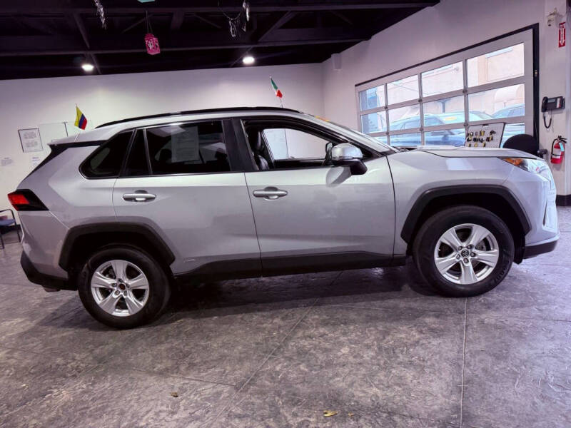 2019 Toyota RAV4 Hybrid LE