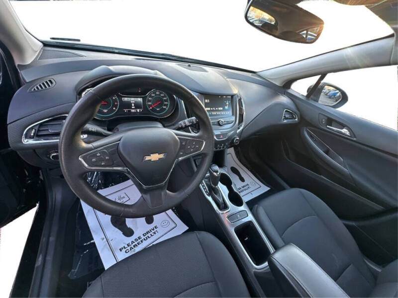 2017 Chevrolet Cruze LT Auto