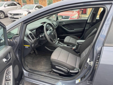 2016 Kia Forte5 LX