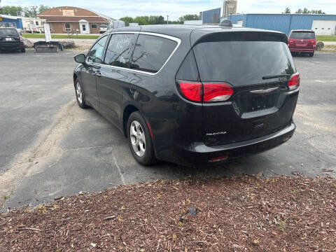 2017 Chrysler Pacifica LX