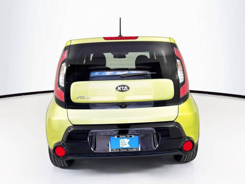 2016 Kia Soul +