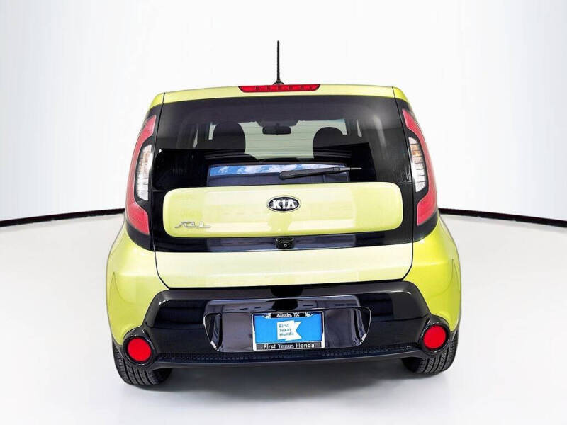 2016 Kia Soul +