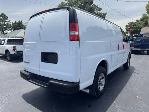 2021 Chevrolet Express 2500