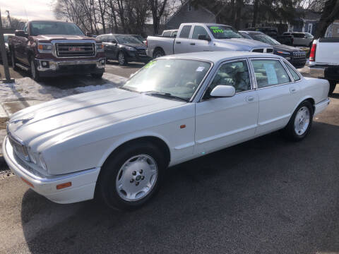 1995 Jaguar XJ-Series for sale at CPM Motors Inc in Elgin IL