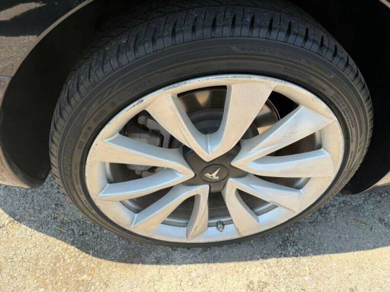 2019 Tesla Model 3 Mid Range