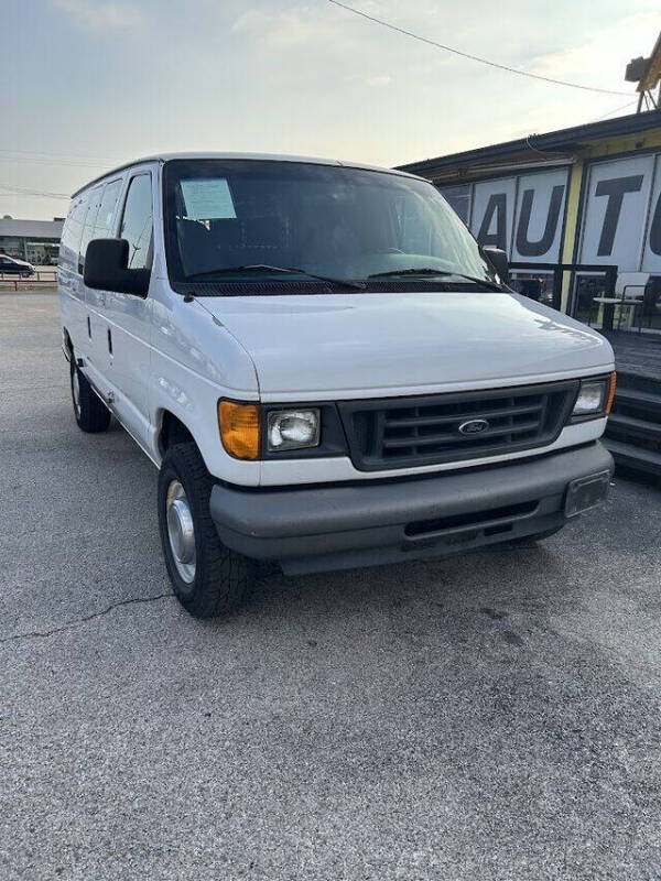 2005 Ford E-Series E-250