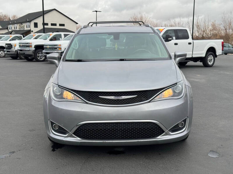 2020 Chrysler Pacifica Touring L