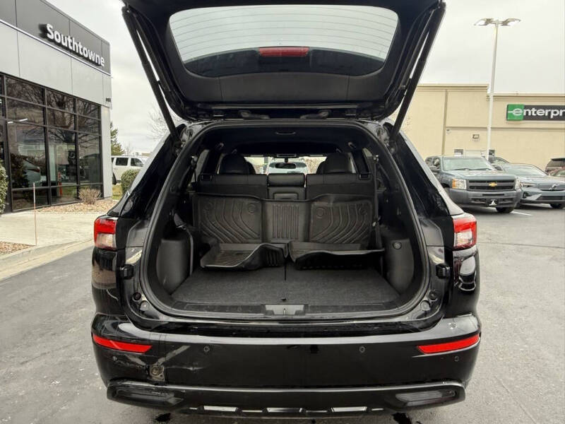 2024 Mitsubishi Outlander SE