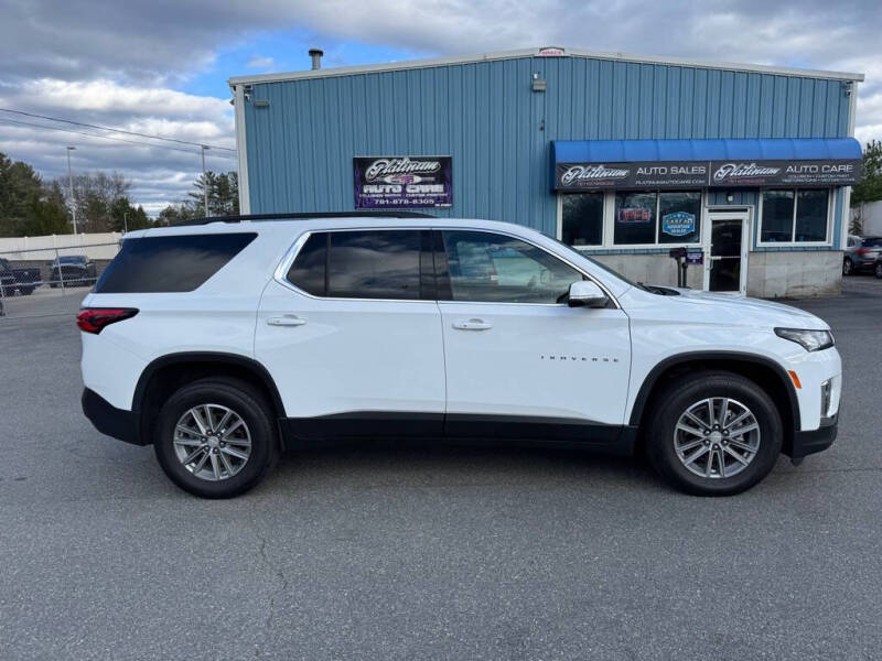 2022 Chevrolet Traverse LT Cloth