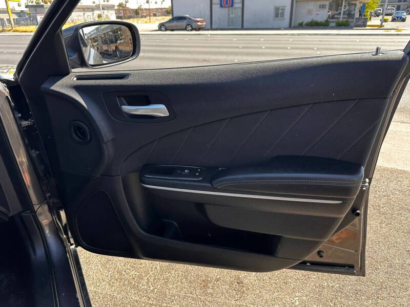 2019 Dodge Charger SXT