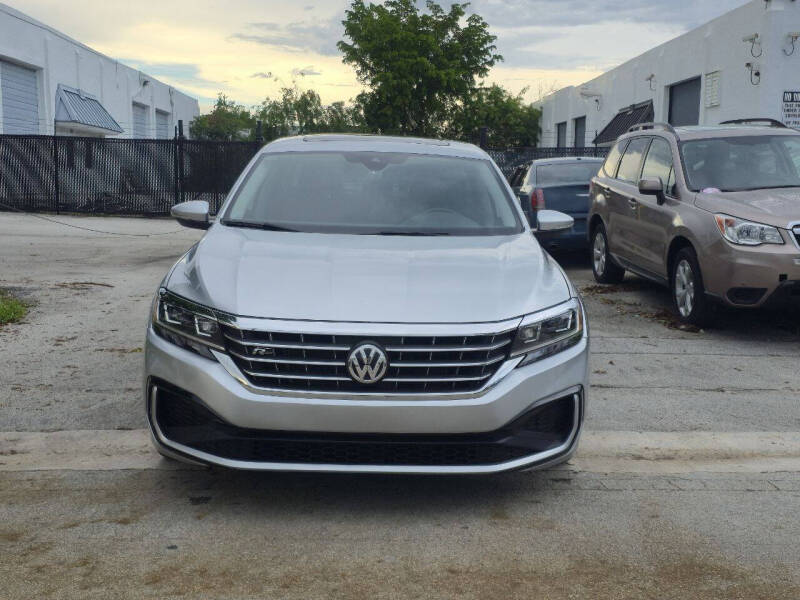 2020 Volkswagen Passat R-Line