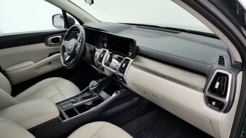 2023 Kia Sorento X-Line S