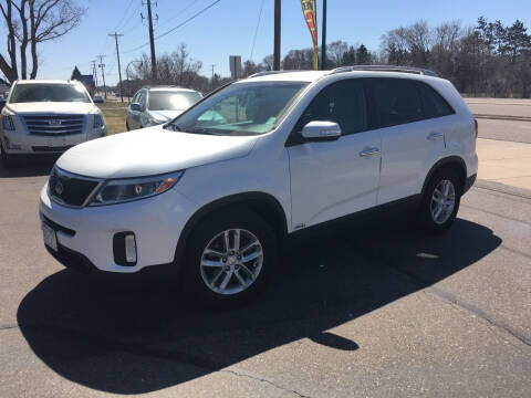 2015 Kia Sorento for sale at Premier Motors LLC in Crystal MN