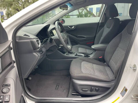 2017 Hyundai Ioniq Hybrid SEL