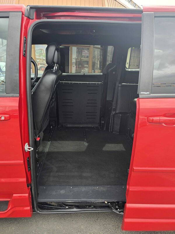 2012 Dodge Grand Caravan R/T