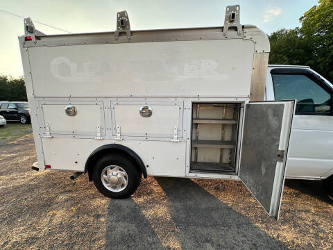 2013 Ford E-Series E-350 SD