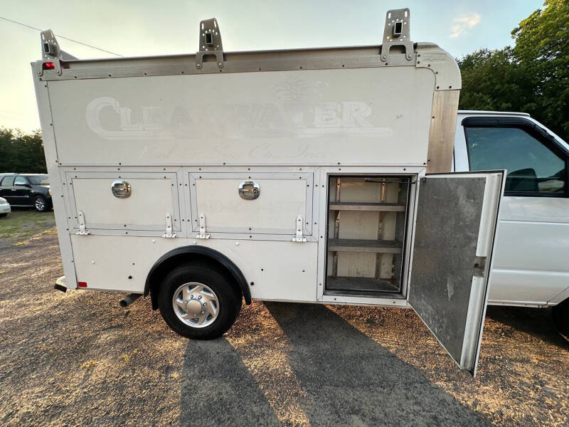 2013 Ford E-Series E-350 SD
