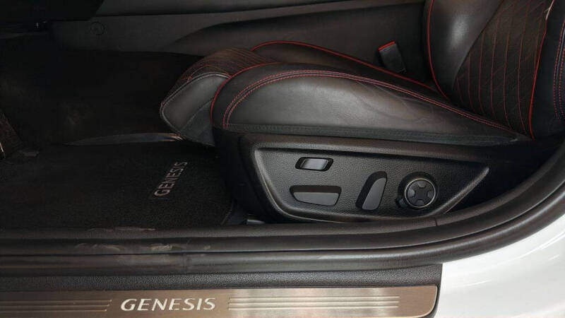 2020 Genesis G70