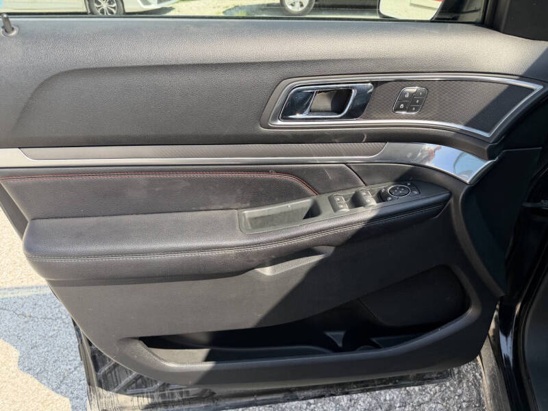 2016 Ford Explorer Sport