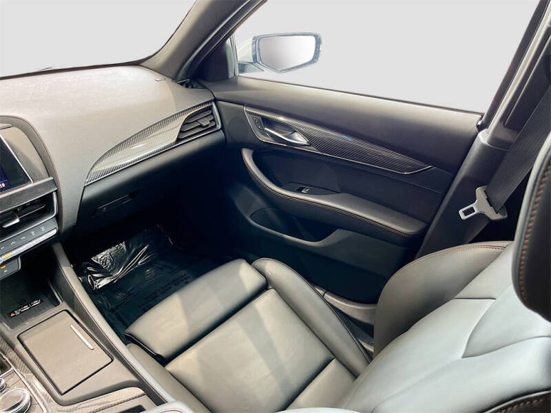 2024 Cadillac CT5 Sport