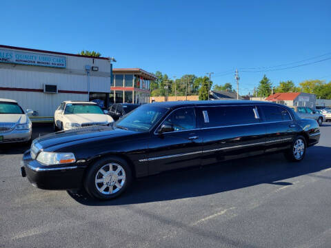 2010 Lincoln Town Car for sale at MR Auto Sales Inc. in Eastlake OH